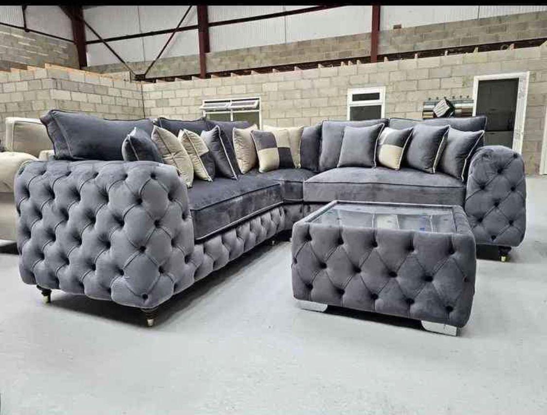 Chesterfield Luxury Sofa – Classic Tufted Design | U-Shape, 2C2, 3+2 Seater  23