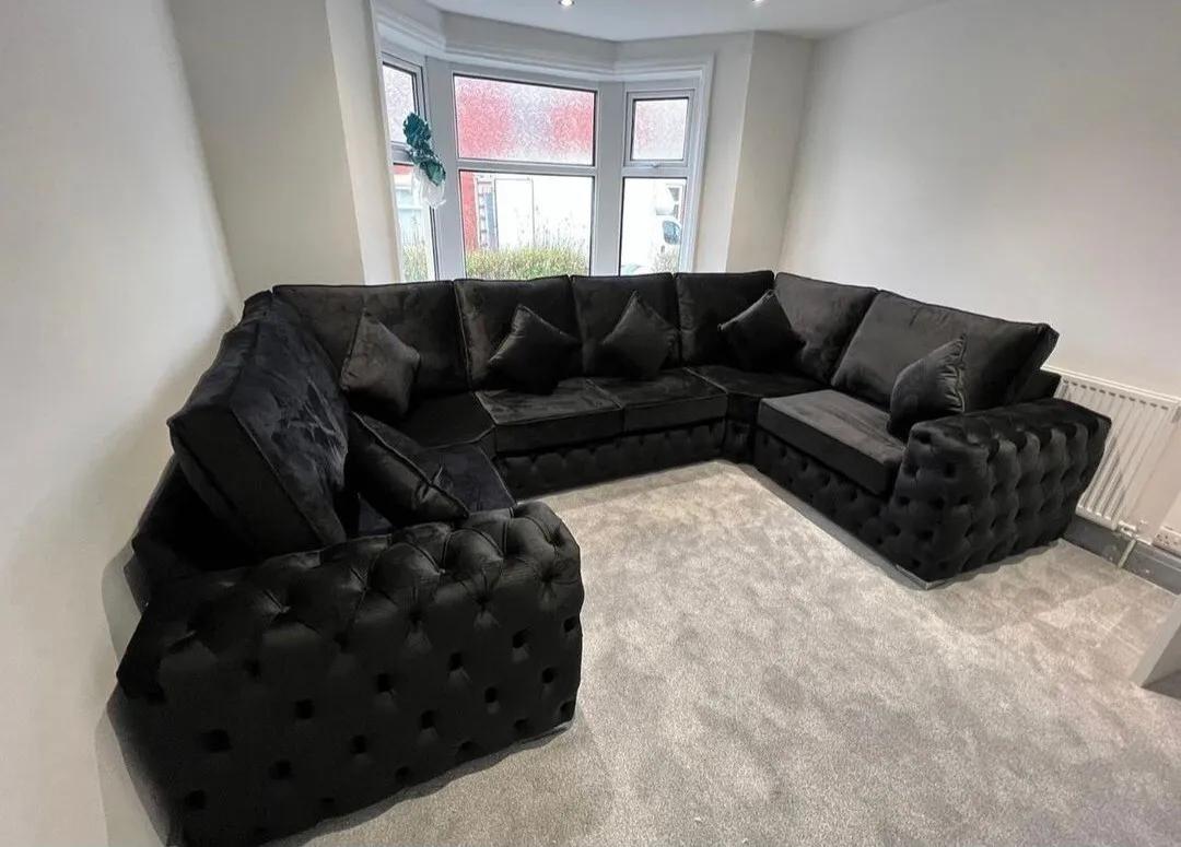 U-Shape Sofa – Spacious & Modern Sectional for Ultimate Comfort 1
